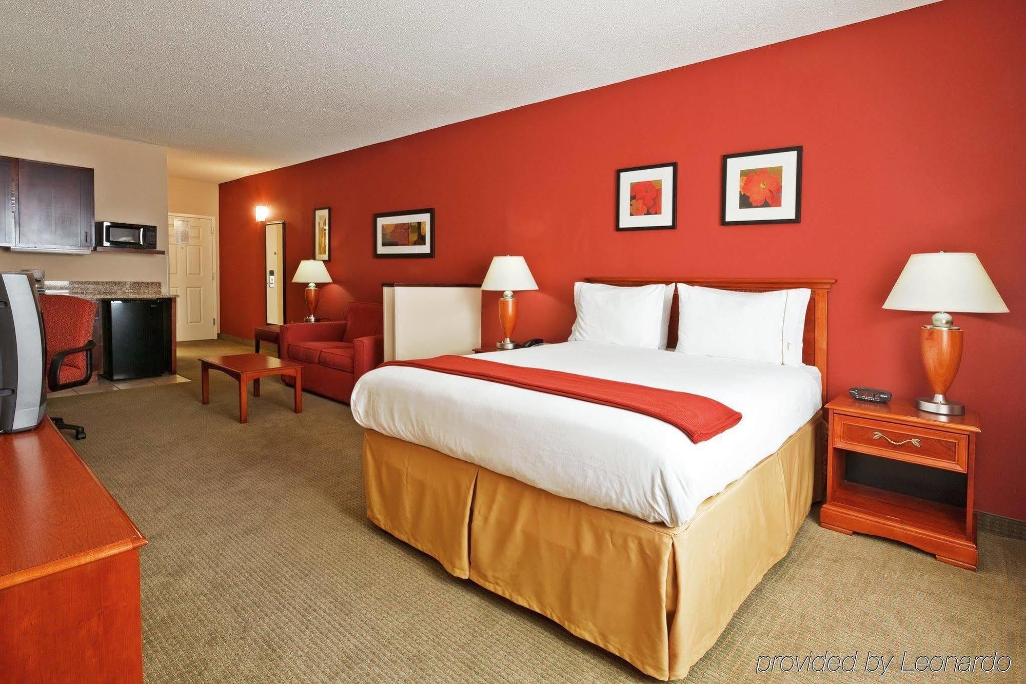 Holiday Inn Express Hotel & Suites Manchester Conference Center, An Ihg Hotel Room photo